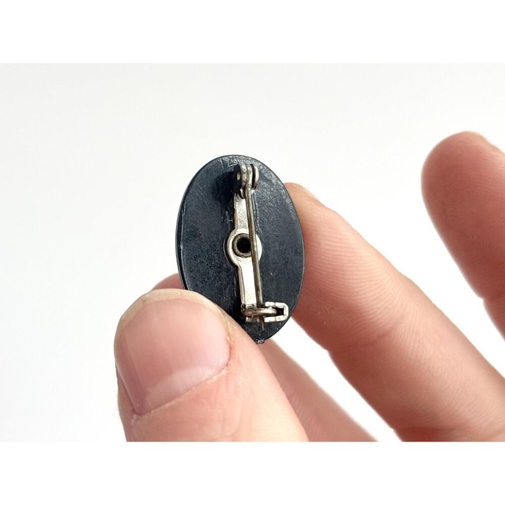 Faux Cameo Victorian Style Profiled Lady Oval Costume Jewelry Brooch | Lapel Pin - Picture 6 of 10